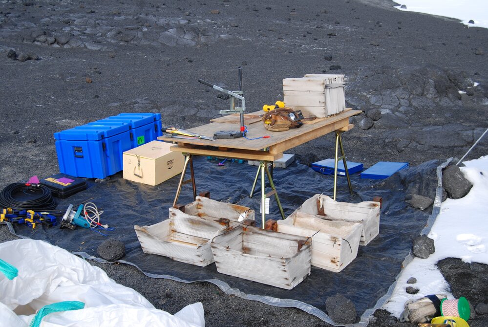 2007-08 Box repair station set up, Cape Royds