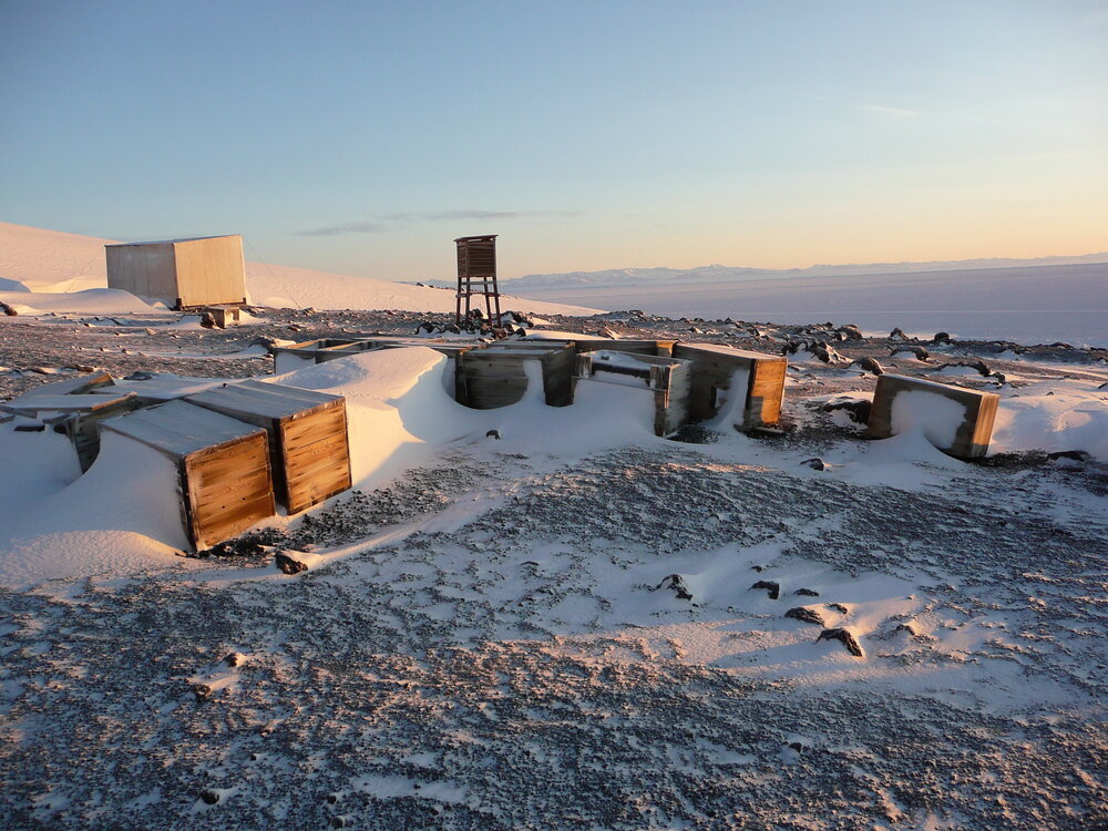 Provision boxes, Magnetic Hut and Stevenson Screen