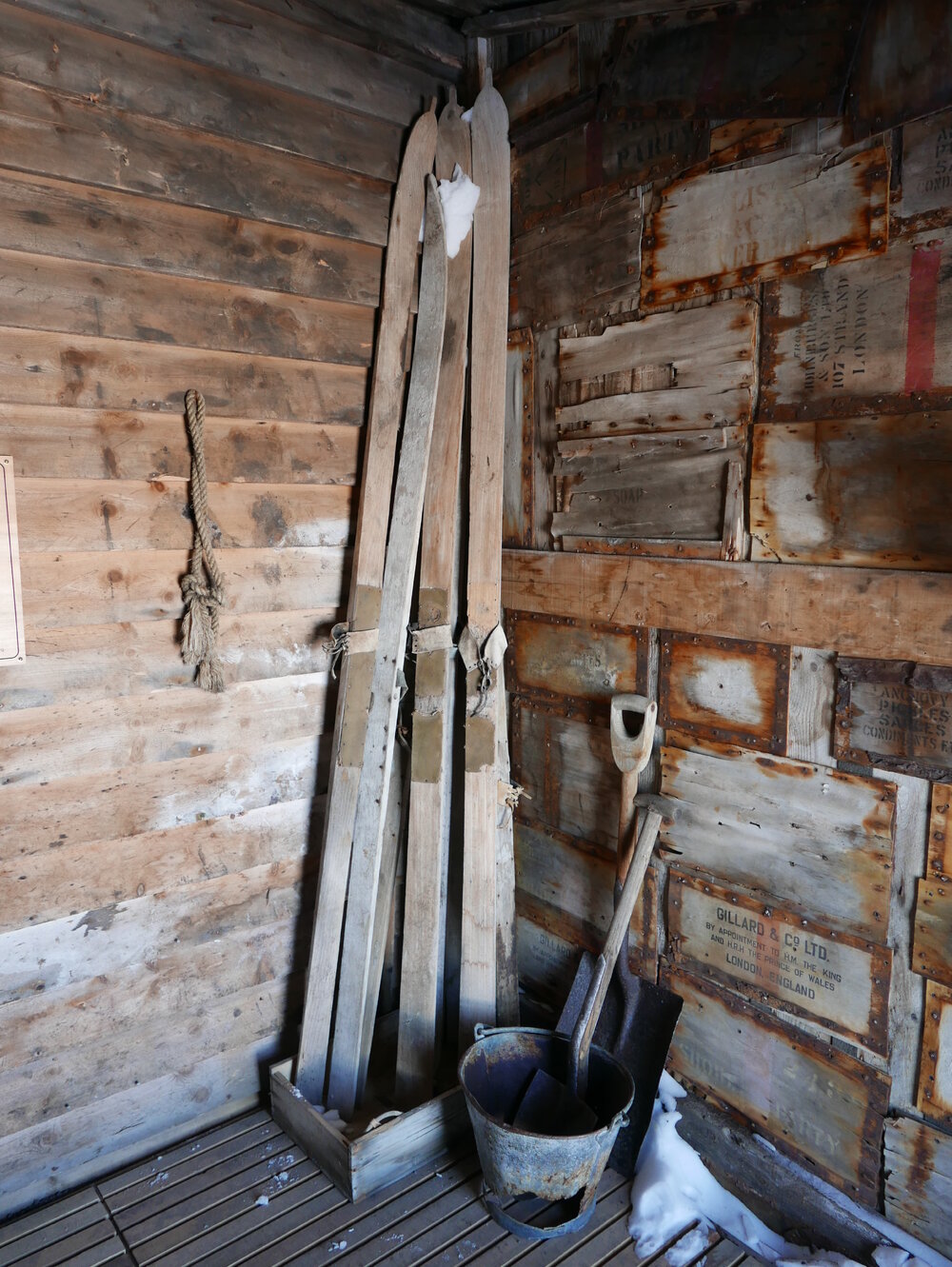 2017-18 Scott's 'Terra Nova' hut, work task, duckboards (002)