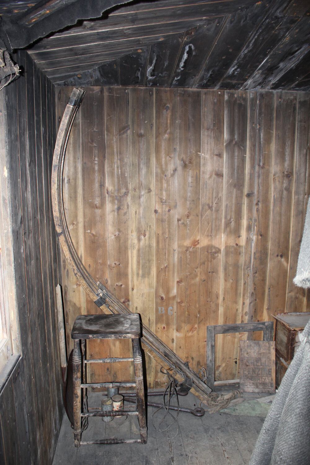 2017-18 Scott's 'Discovery' hut inspection, interior (022)