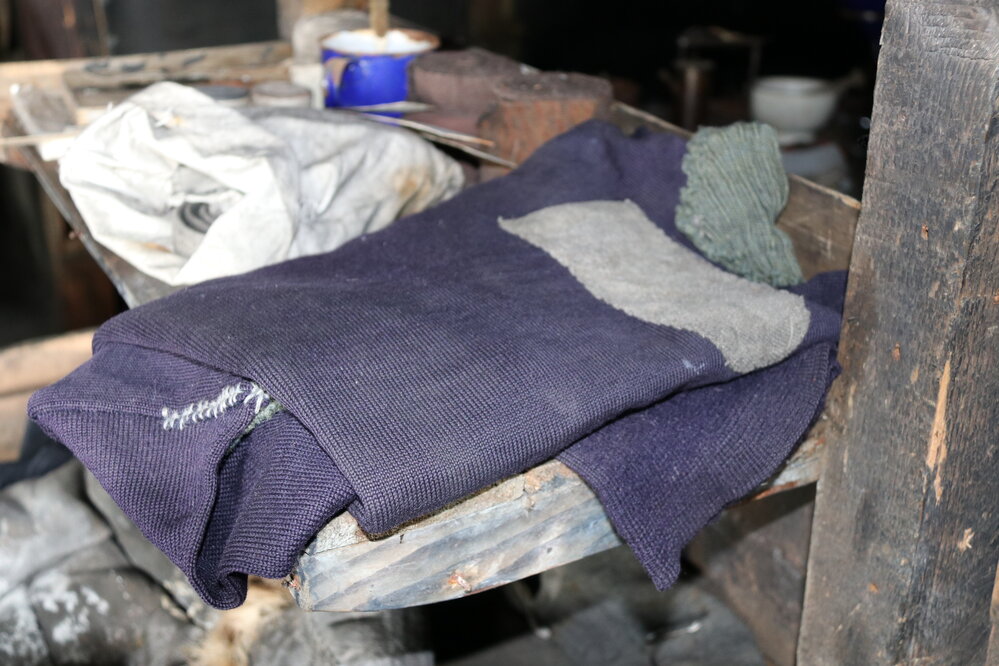 2017-18 Scott's 'Terra Nova' hut, artefact monitoring, clothing