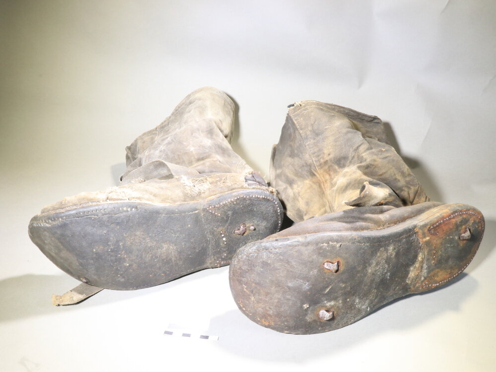 2017-18 Annual artefact monitoring programme, Cape Evans, boots (003)
