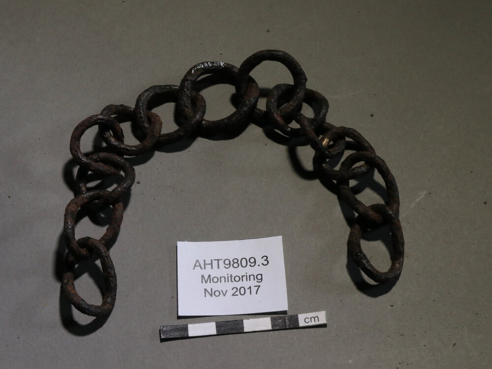 2017-18 Annual artefact monitoring programme, Cape Evans, chain