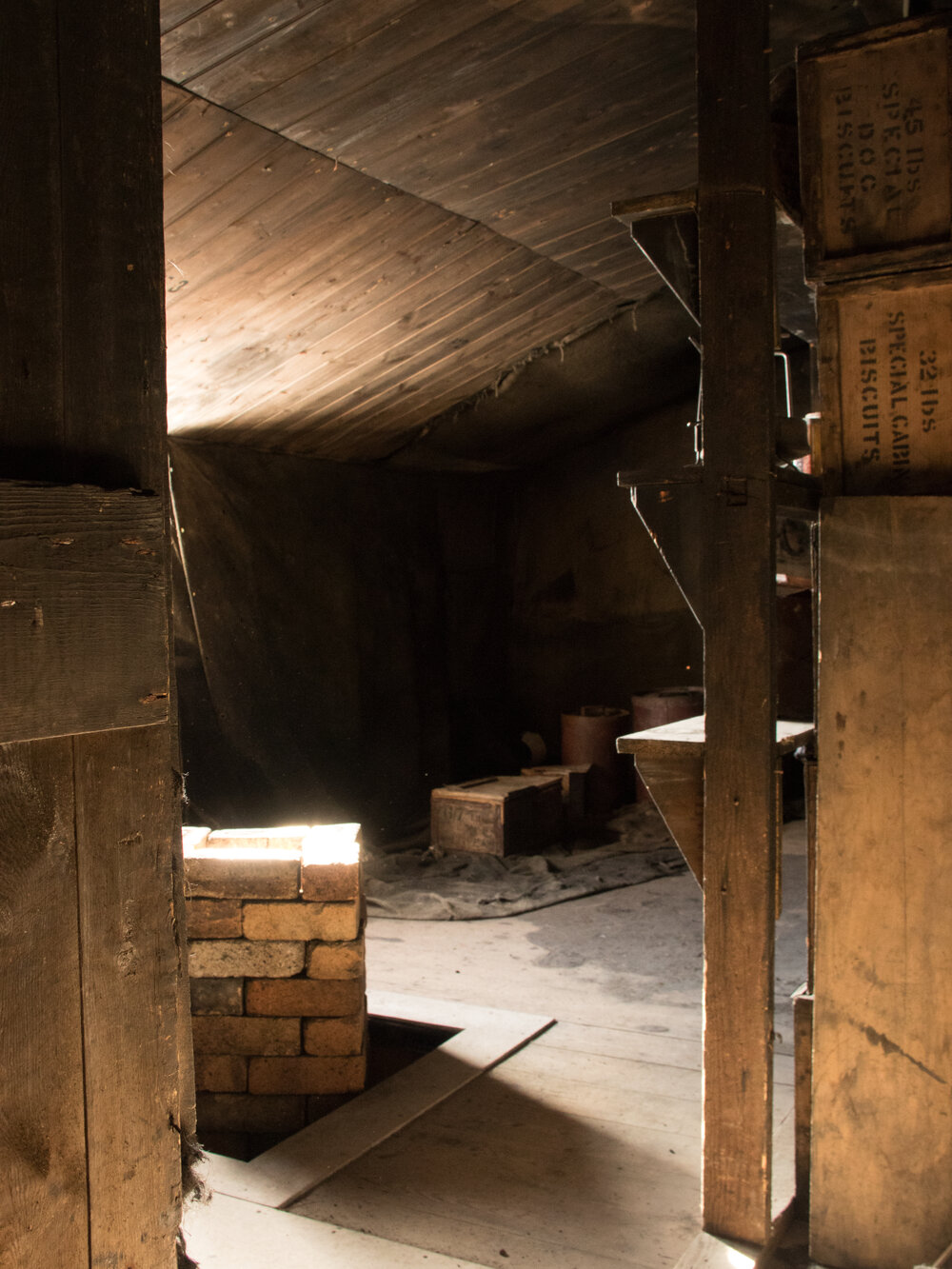 2017-18 Scott's 'Discovery' hut, interior, Physical Laboratory