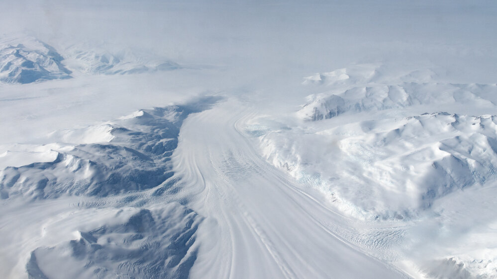 2017-18 Antarctica aerial view