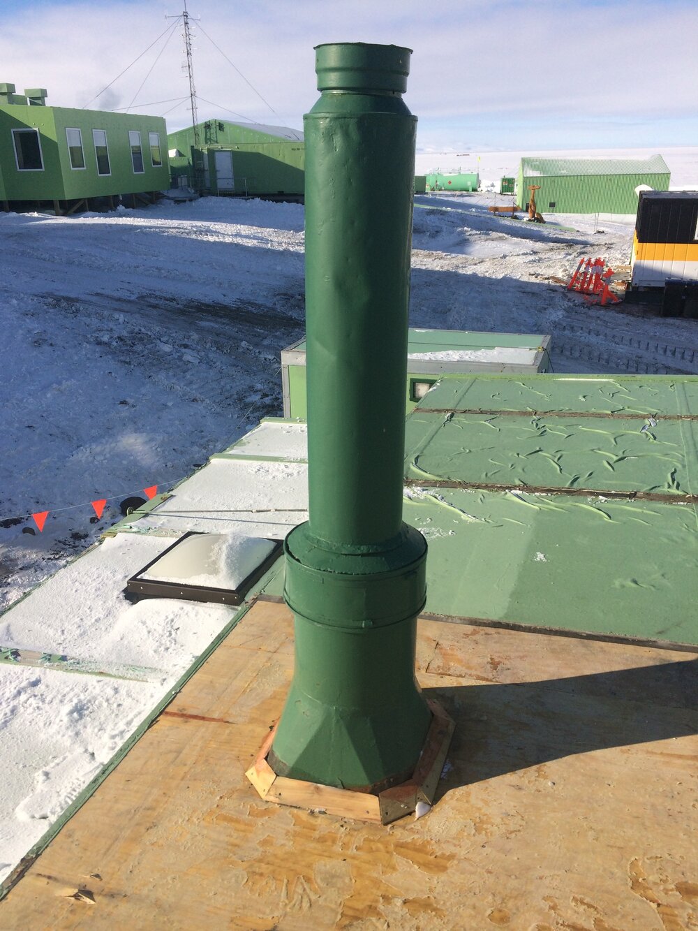 2016-17 Hillary's TAE/IGY hut, diesel Heater flue, prior to removal and repair