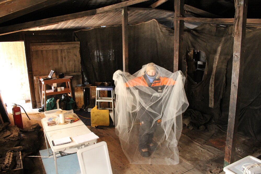2013-14 Scott's 'Discovery' hut interior from a time lapse camera (003)