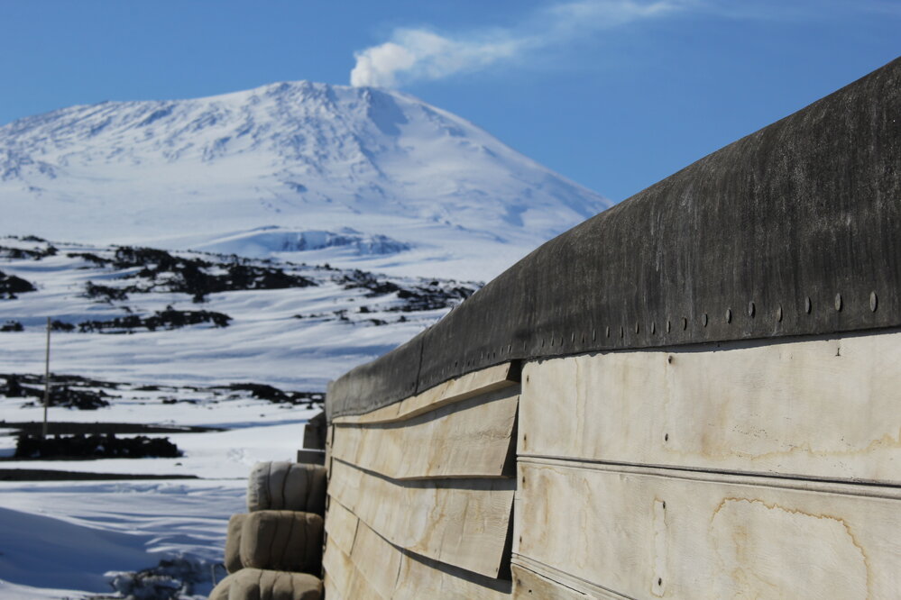 2018-19 Mount Erebus from Scott's 'Terra Nova' hut, Cape Evans (003)