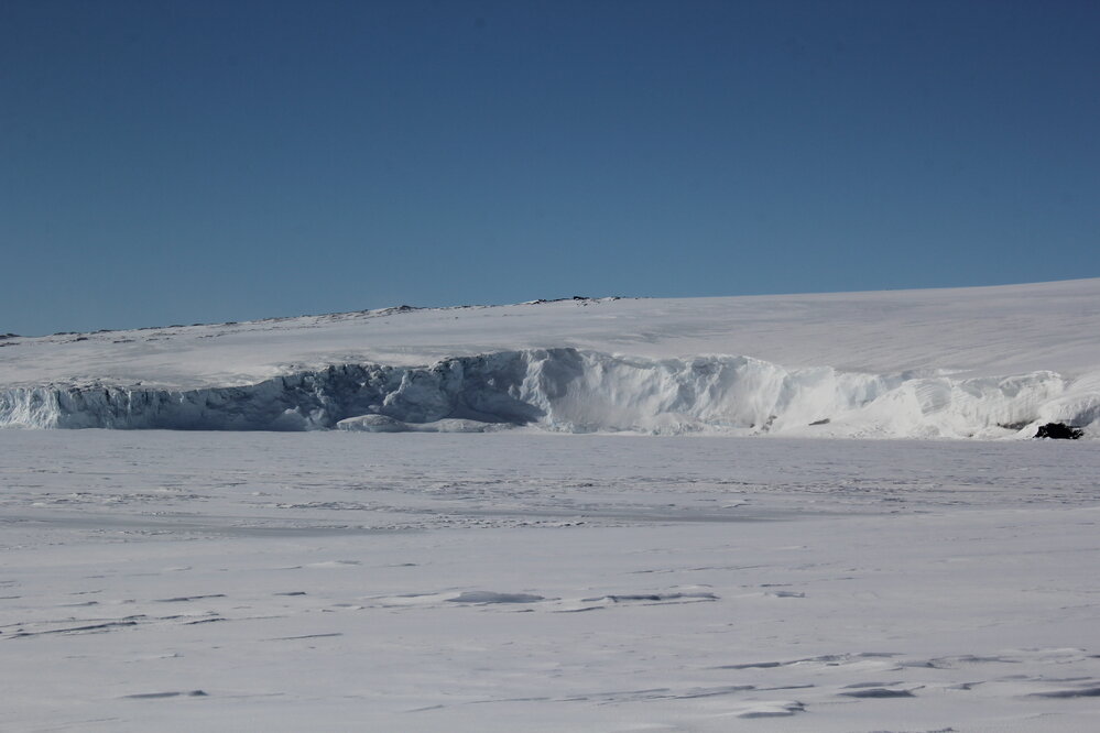 2018-19 Panorama of Barne Glacier and Mount Erebus, Cape Evans (003)