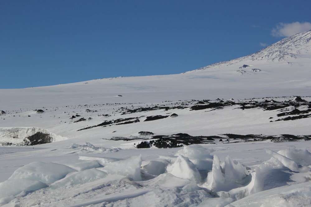 2018-19 Panorama of Barne Glacier and Mount Erebus, Cape Evans (005)