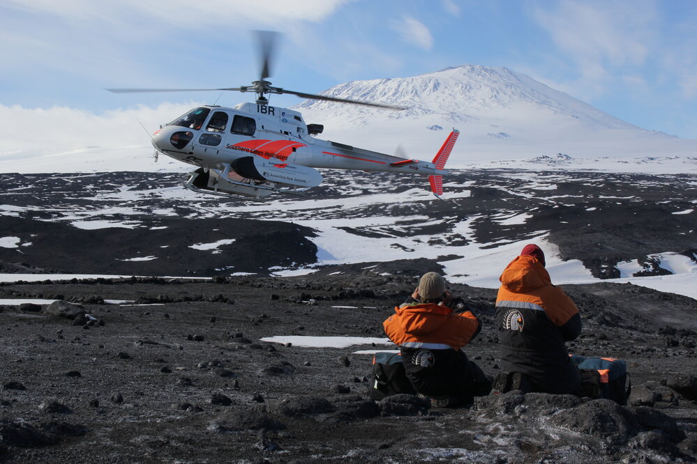 2018-19 Helicopter arriving to collect AHT team, Cape Royds