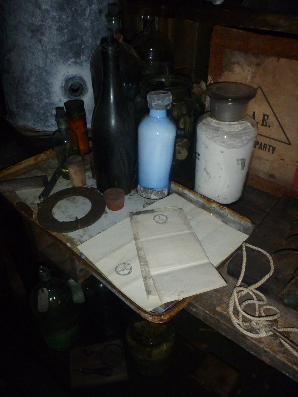 Physical lab in Scott's 'Terra Nova' hut (009)