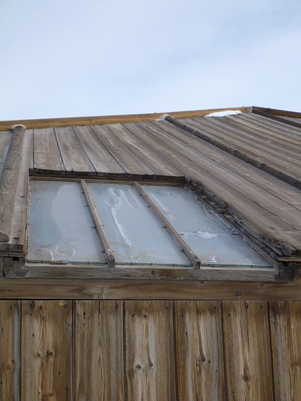 Window, Scott's 'Discovery' hut