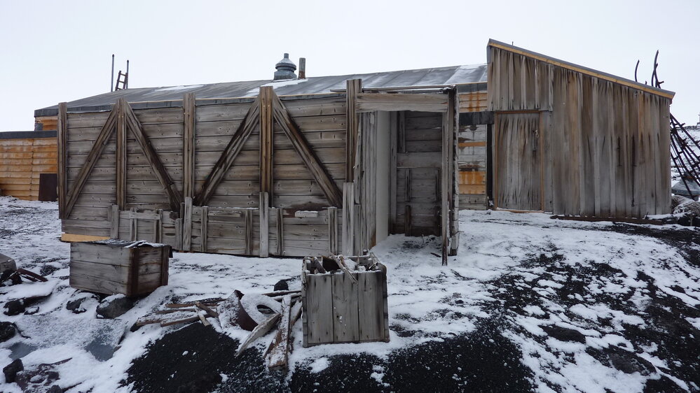 2010-11 Latrine repairs completed, Scott's 'Terra Nova' hut (013)