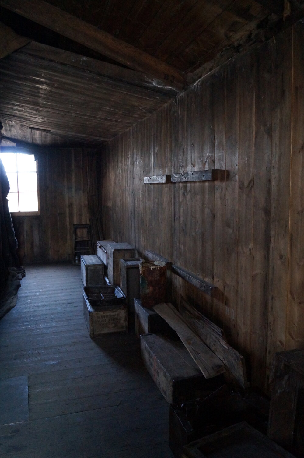 2014-15 Scott's 'Discovery' hut artefact repopulation, Main Space
