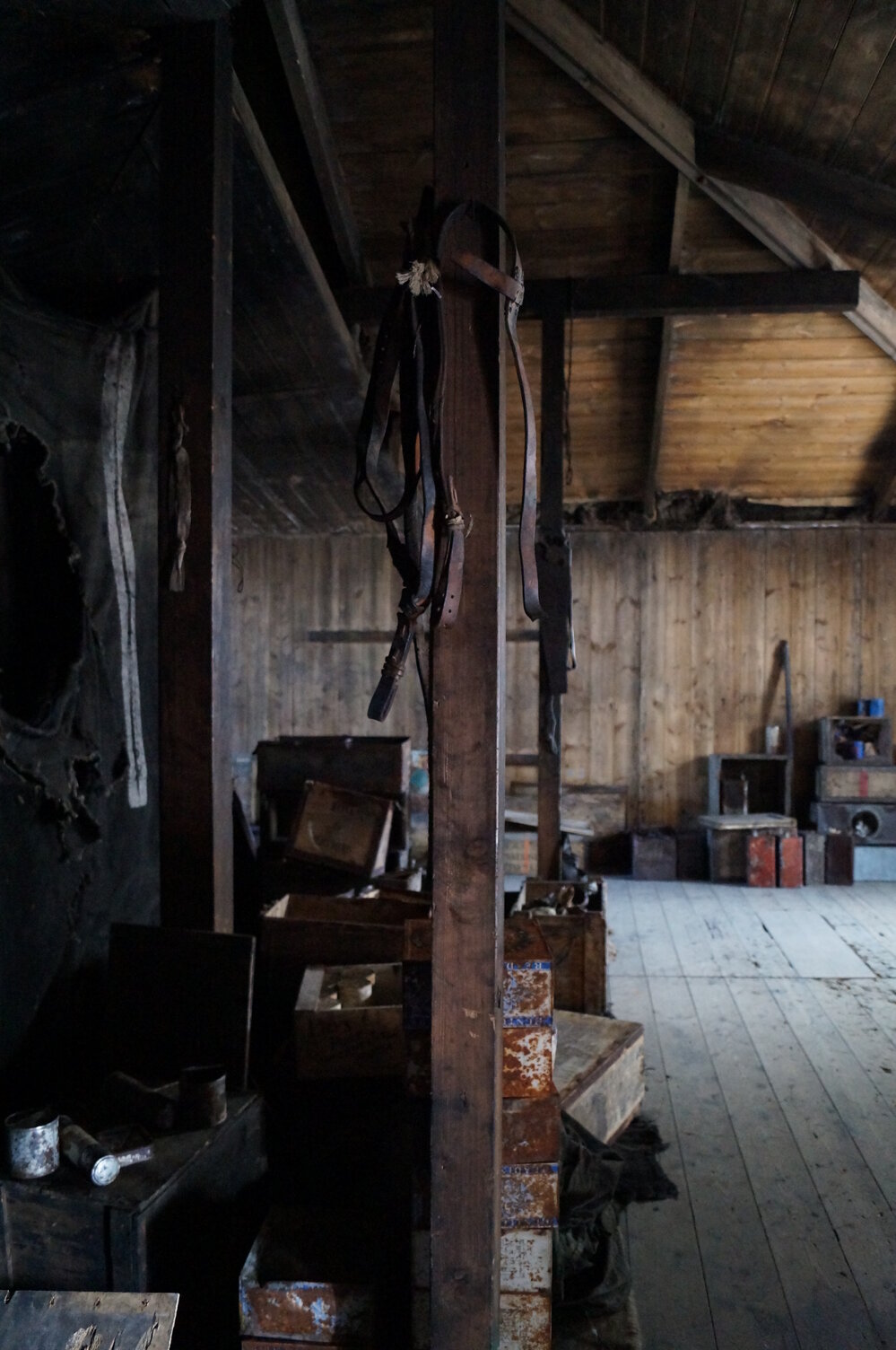 2014-15 Scott's 'Discovery' hut artefact repopulation, Main Space