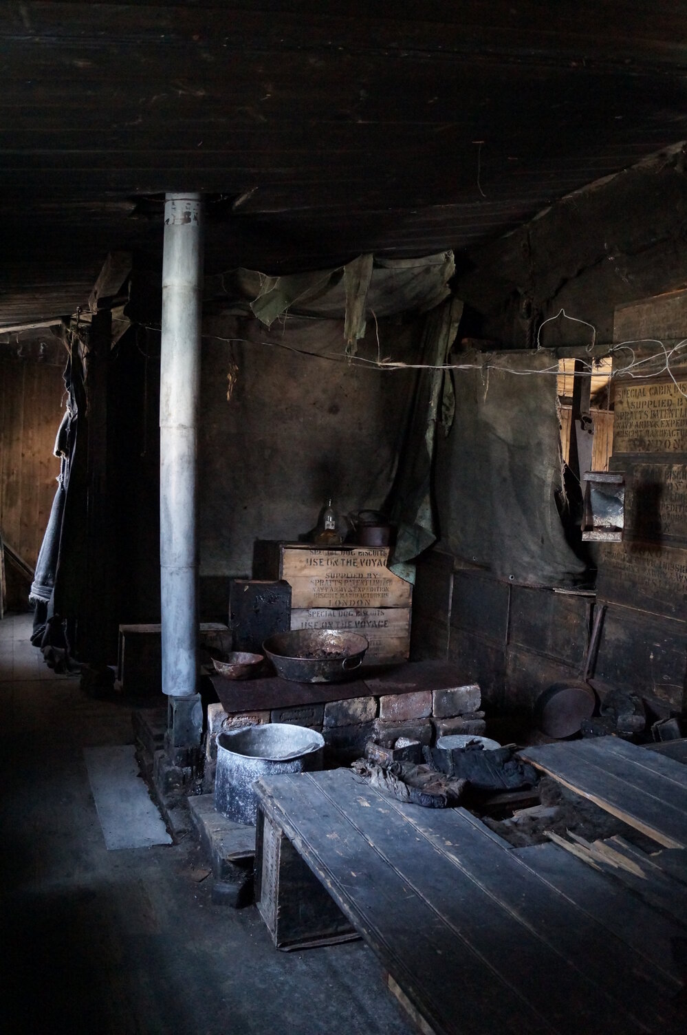 2014-15 Scott's 'Discovery' hut artefact repopulation, Stove Area