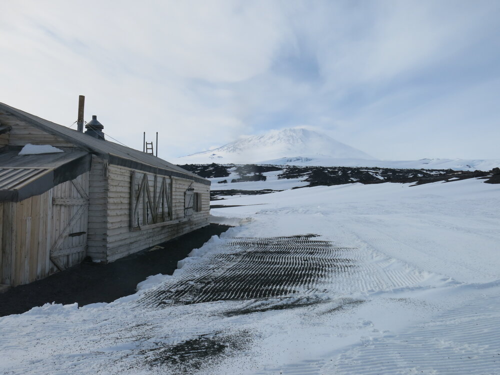 2014-15 Scott's 'Terra Nova' hut, scoria on snow, South side