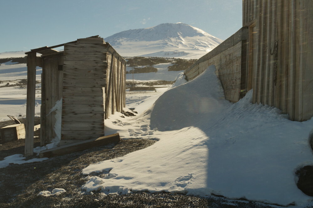 2014-15 Scott's 'Terra Nova' hut inspection, exterior (003)
