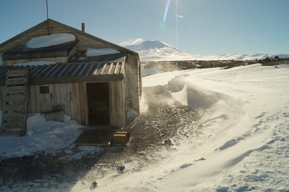 2014-15 Scott's 'Terra Nova' hut inspection, exterior (019)