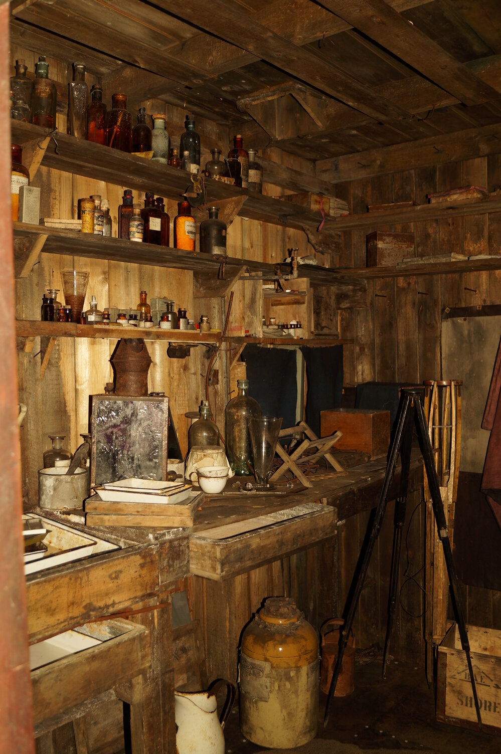 2014-15 Scott's 'Terra Nova' hut inspection, interior (003)