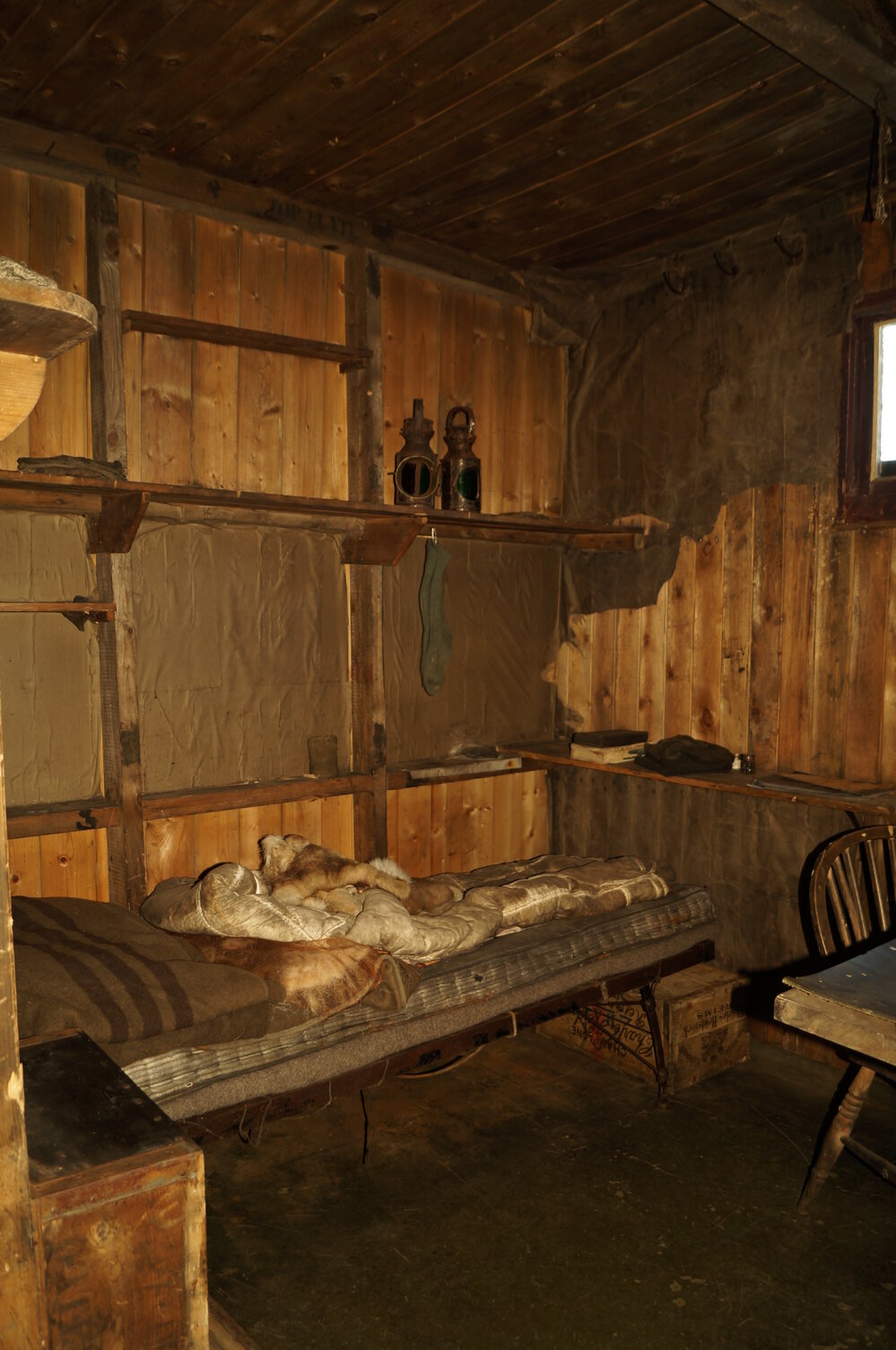 2014-15 Scott's 'Terra Nova' hut inspection, interior (012)