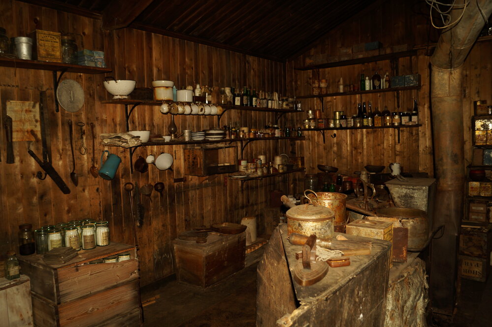 2014-15 Scott's 'Terra Nova' hut inspection, interior (030)