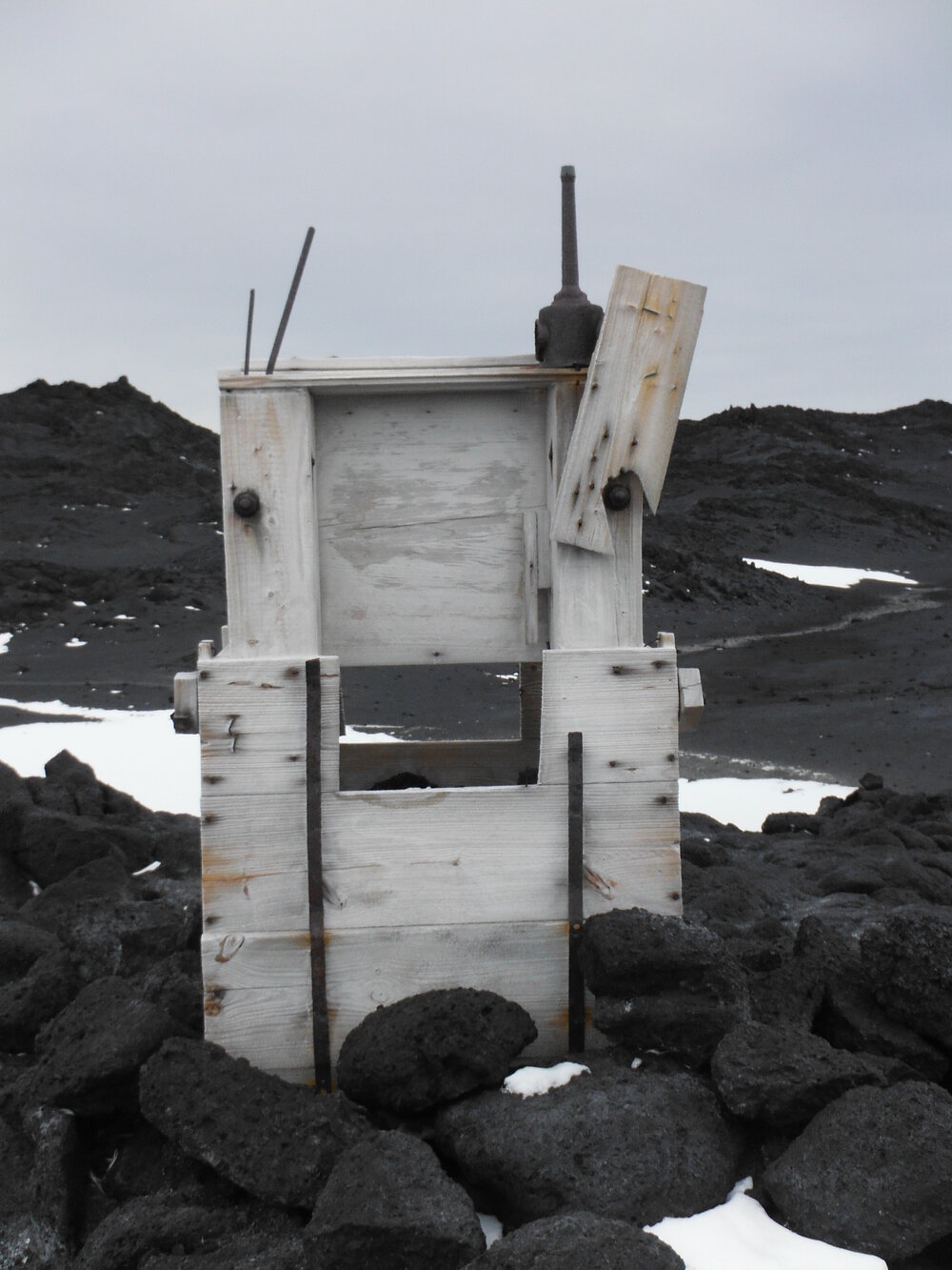 2014-15 Cape Royds meteorological screen inspection (003)