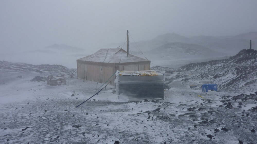 2010-11 Poor visibility at Shackleton's 'Nimrod' hut, Cape Royds