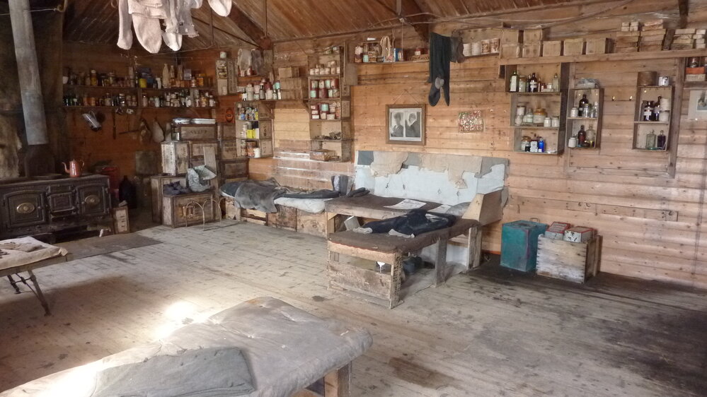 2010-11 Main space inside Shackleton's 'Nimrod' hut, Cape Royds (002)
