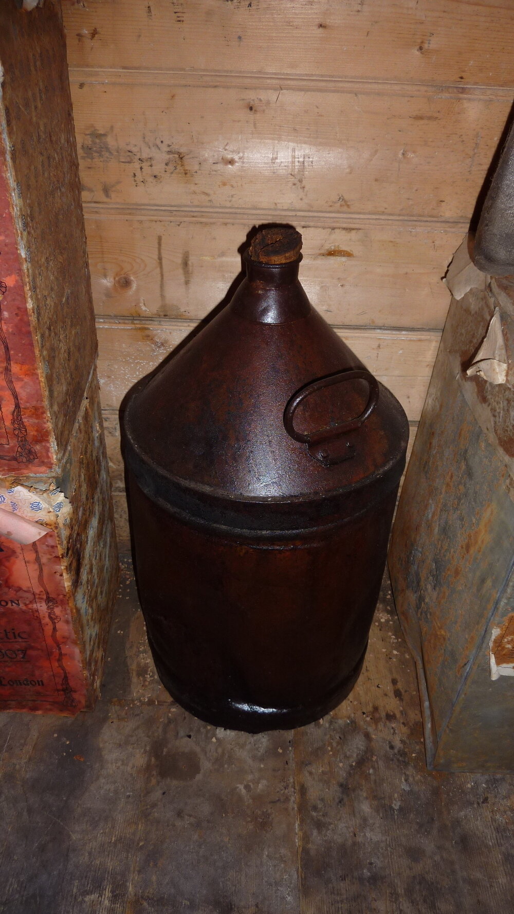 2010-11 Large metal vessel inside Shackleton's 'Nimrod' hut