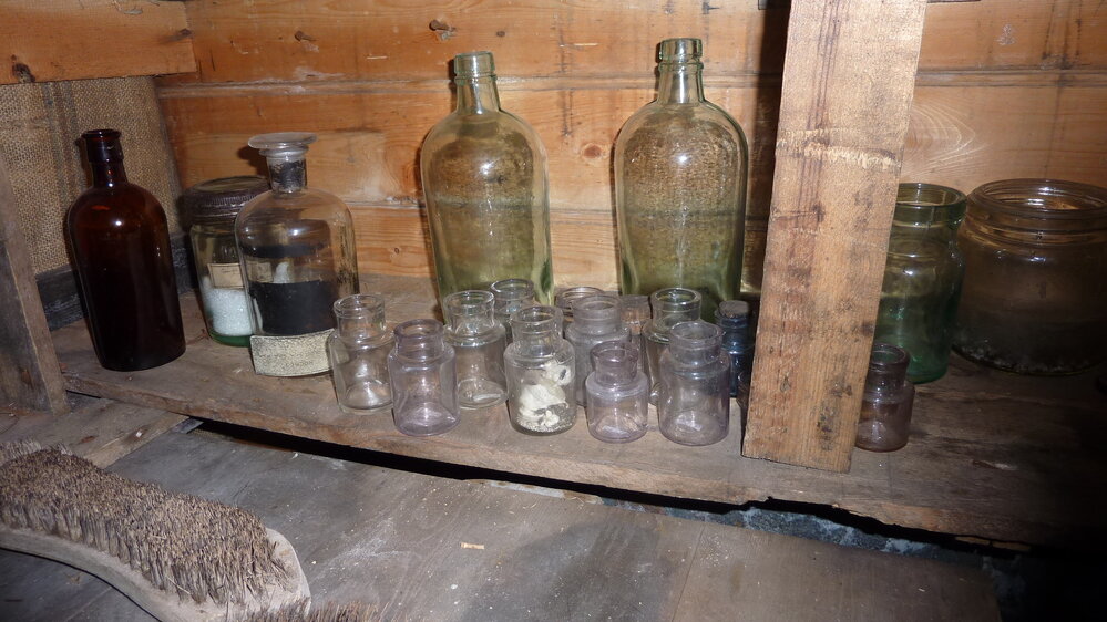 2010-11 Empty jars and bottles inside Shackleton's 'Nimrod' hut