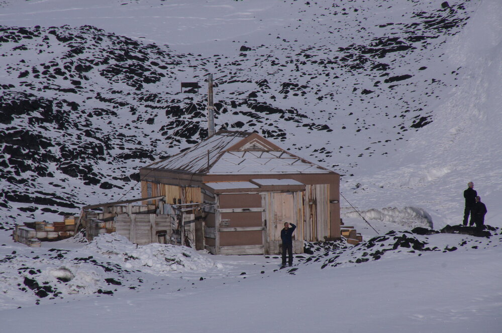 Northwest elevation, Shackleton's 'Nimrod' hut (002)