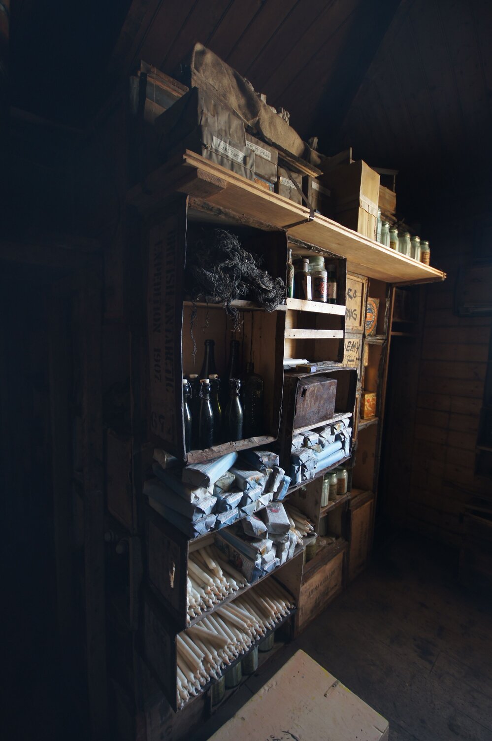 Improvised shelves, Shackleton's 'Nimrod' hut