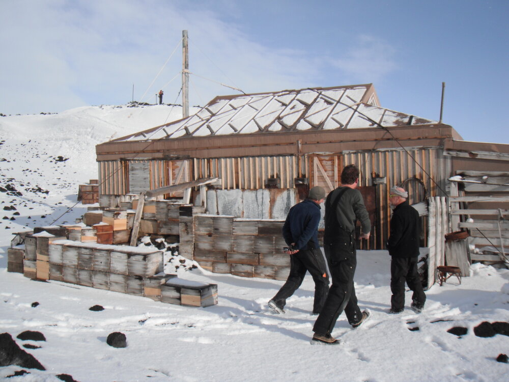 K170 at Shackleton's 'Nimrod' hut