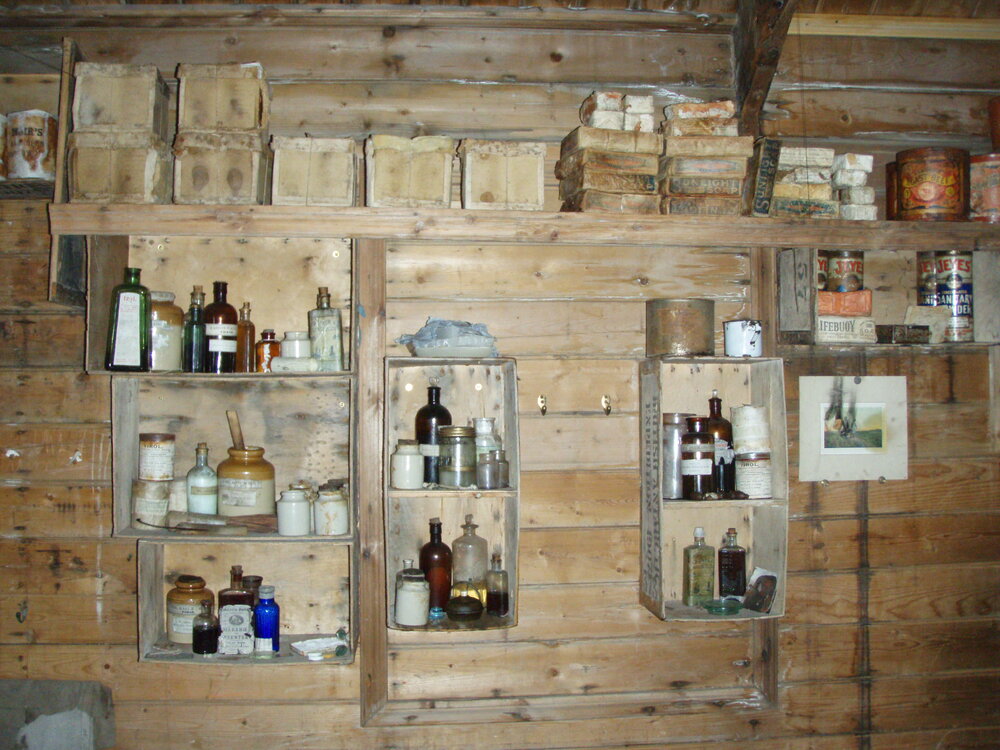 Improvised shelves, Shackleton's 'Nimrod' hut