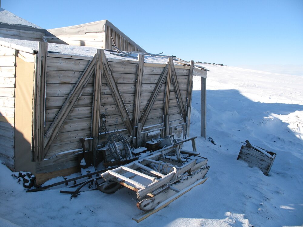 Latrines and sleds, Scott's 'Terra Nova' hut (002)