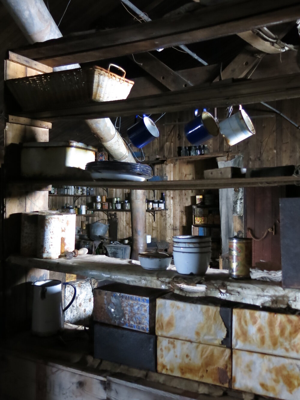 2014-15 Scott's 'Terra Nova' hut, interior, bulkhead shelving