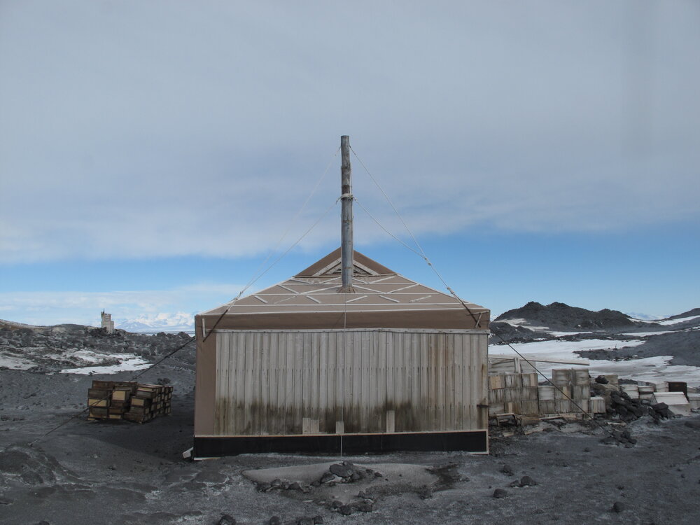 2009-10 Shackleton's 'Nimrod' hut inspection, exterior (009)
