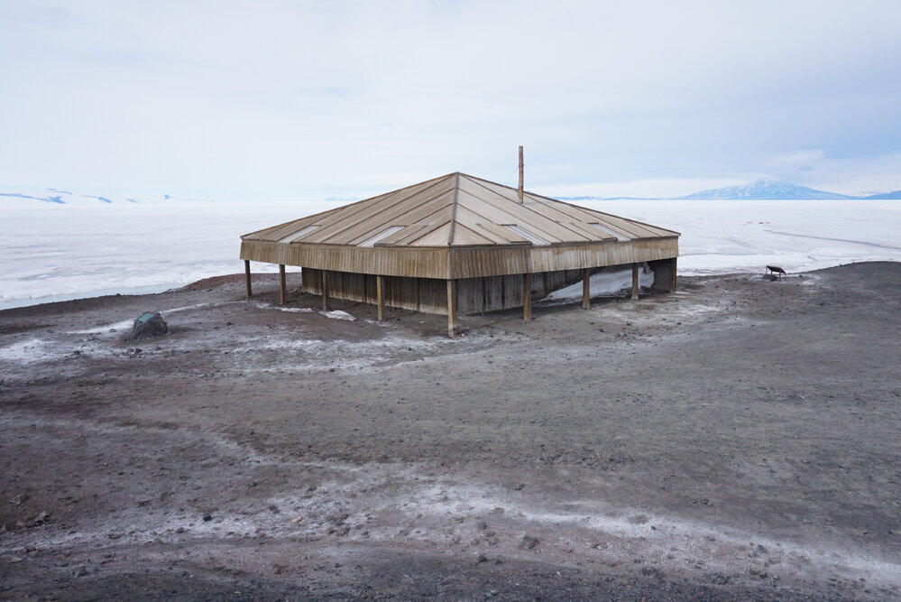2021-22 Scott's 'Discovery' hut inspection, exterior (003)