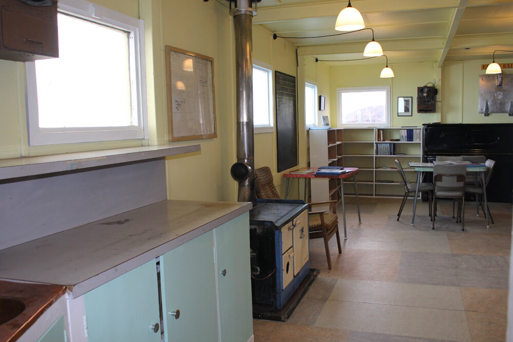 2021-22 Hillary's TAE/IGY hut inspection, interior (014)