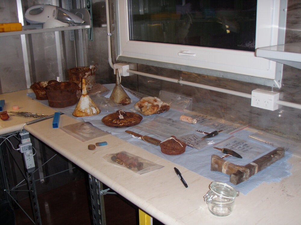 2009-10 Summer conservation laboratory, Scott Base (001)