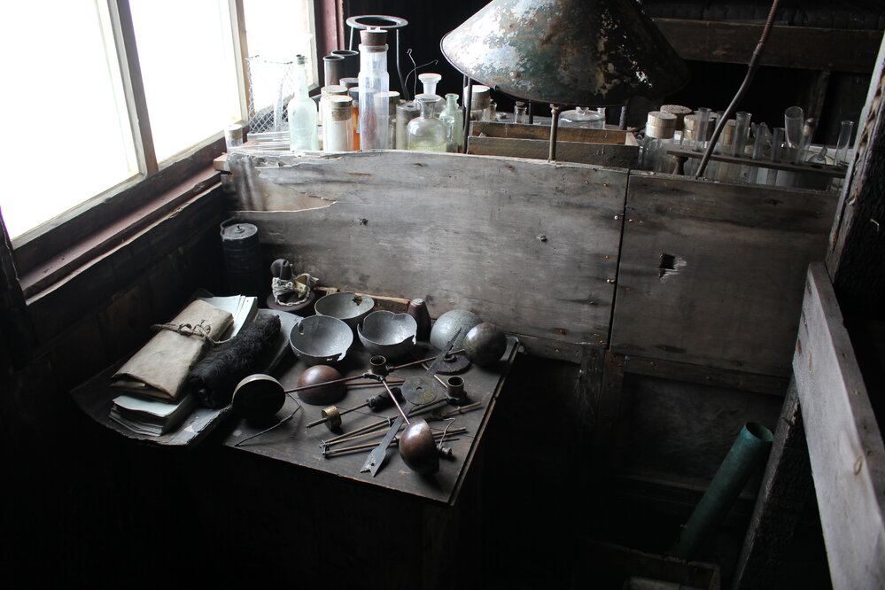 Anemometer, Scott's 'Terra Nova' hut (007)