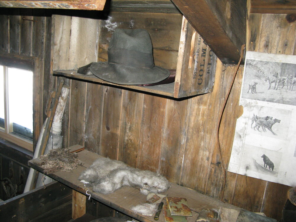 2010-11 Artefacts surrounding Bowers' bunk inside Scott's 'Terra Nova' hut (003)