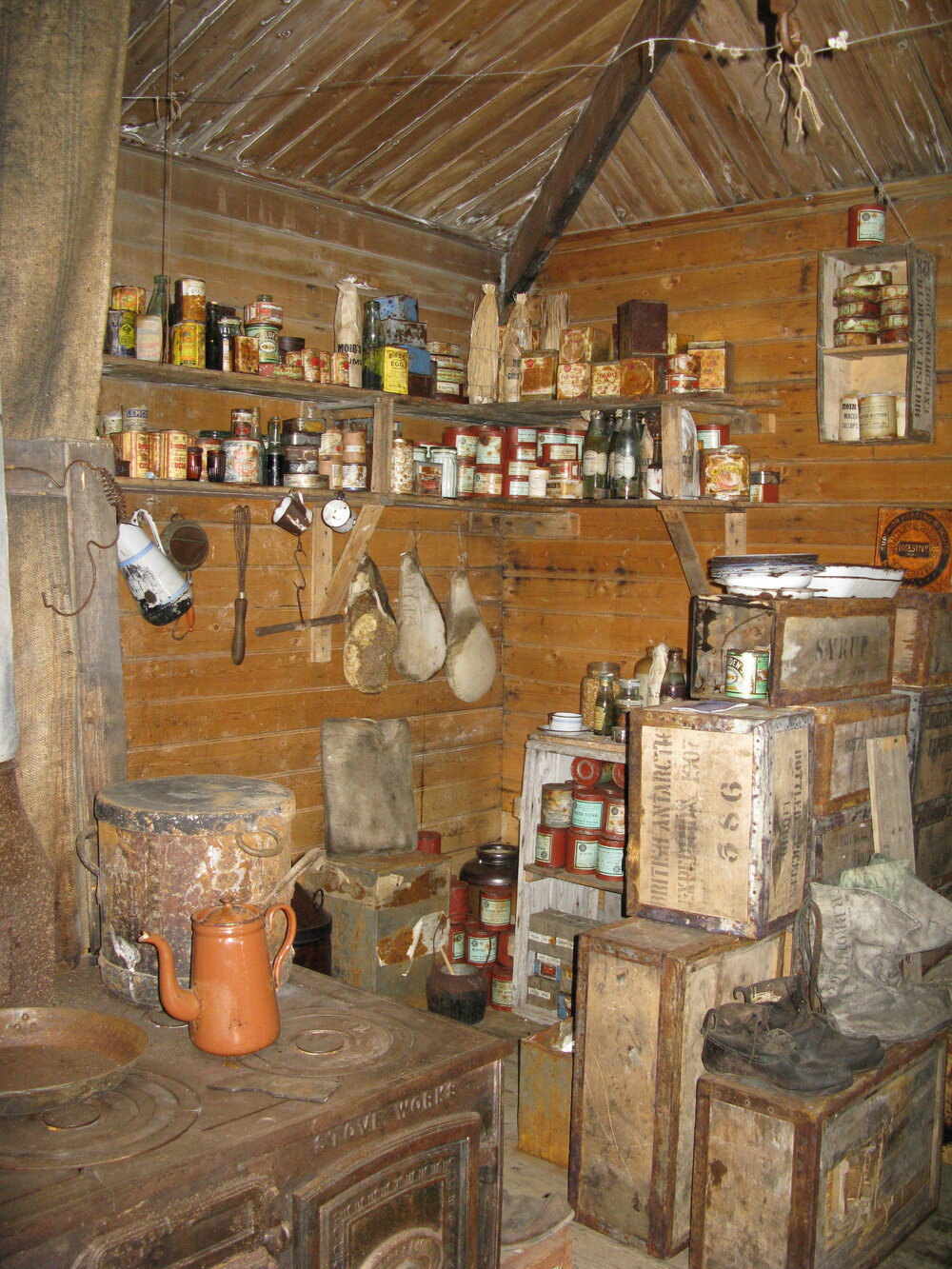 2010 Shackleton's 'Nimrod' hut inspection, interior, Galley