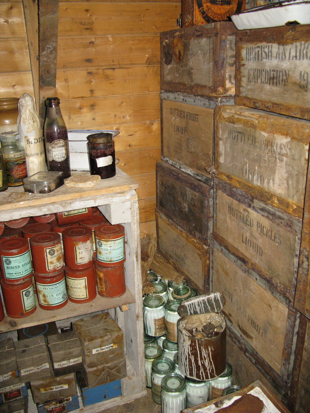 2010 Shackleton's 'Nimrod' hut inspection, interior, Galley