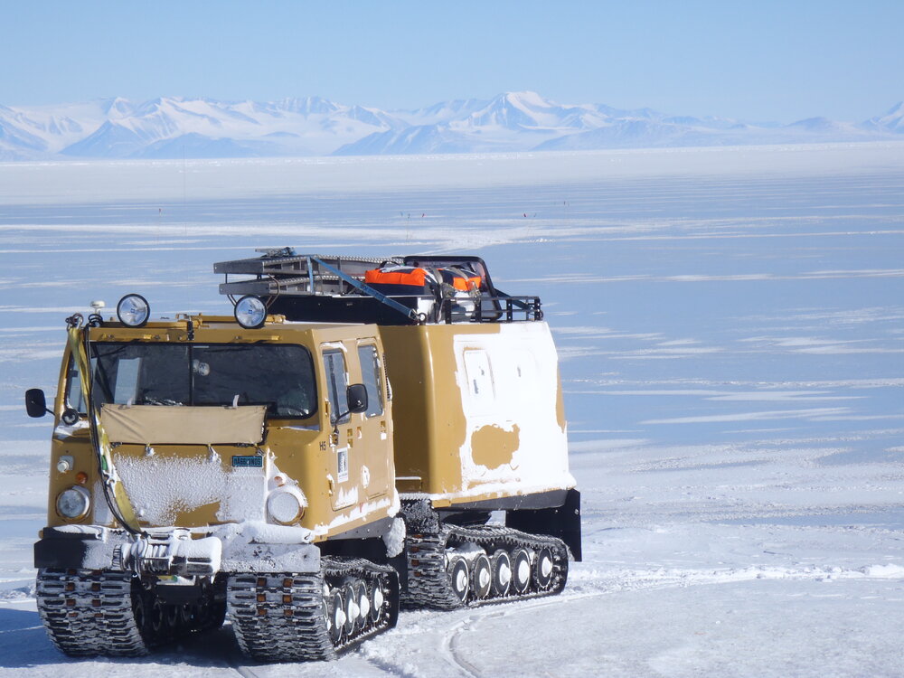 2010-11 H&auml;gglunds transporting equipment