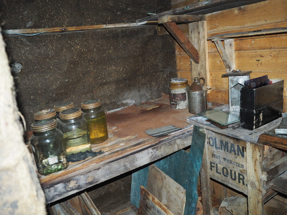 Darkroom, Shackleton's 'Nimrod' hut (001)