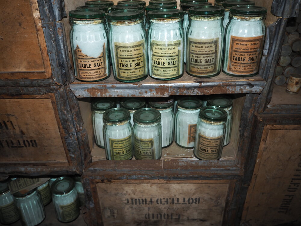Bulkhead shelves, Shackleton's 'Nimrod' hut (004)