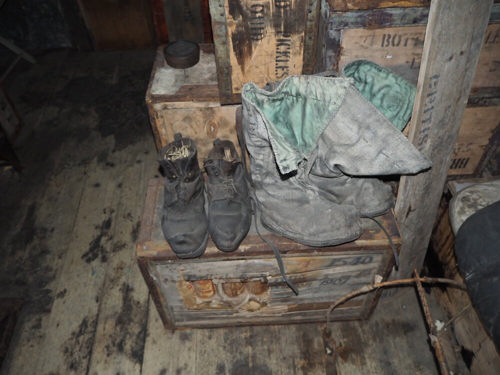 Venesta case and boots, Shackleton's 'Nimrod' Hut